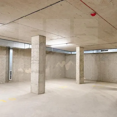 1br Golden Urban Hive With Parking * Warna